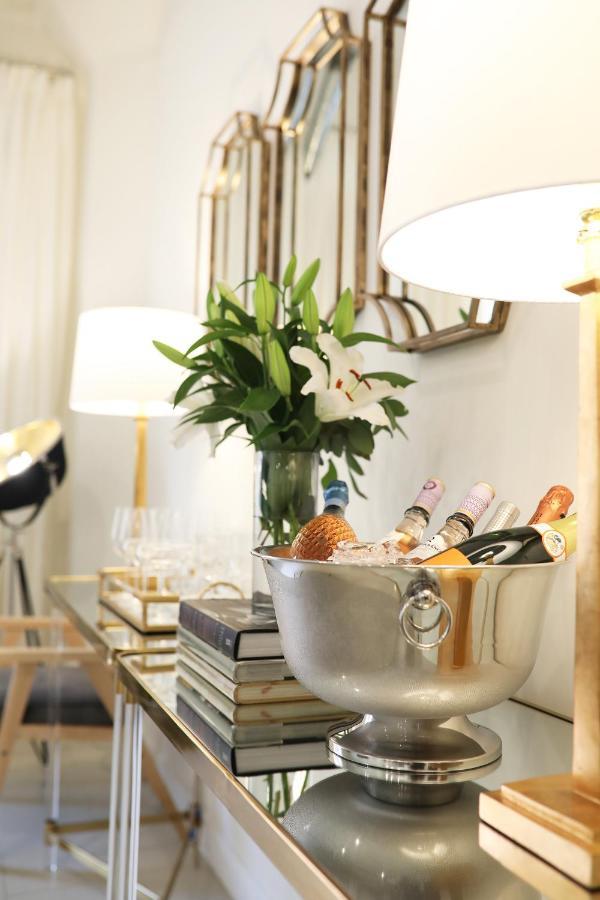 Classic Angeles Elegance In Downtown, Sleeps 4, Free Parking And 360 Degree View Roof Pool! Apartamento
